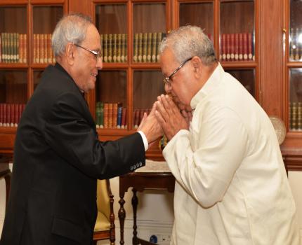 Shri Kalraj Mishra Honble Minister MSME met Honble President of India at Rastrapati Bhawan