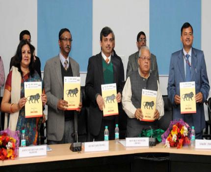 The Union Minister for Micro, Small and Medium Enterprises, Shri Kalraj Mishra releasing the Make-in-India Issue of Laghu Udyog Samachar, in New Delhi