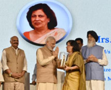 The Prime Minister, Shri Narendra Modi presented the National MSME Awards to the winners, at a function, at Punjab Agricultural University (PAU), in Ludhiana on October 18, 2016. The Governor of Punjab and Administrator of Chandigarh, Shri V.P. Singh Badn