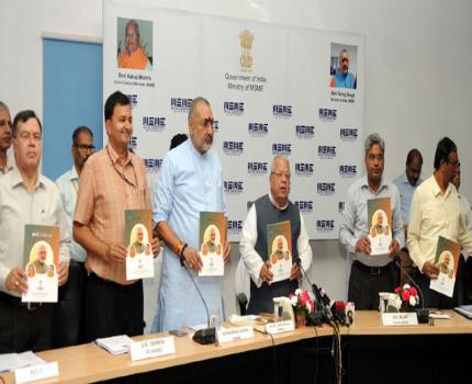 The Union Minister for Micro, Small and Medium Enterprises, Shri Kalraj Mishra launching the book on the achievements of the Ministry (2014-16)