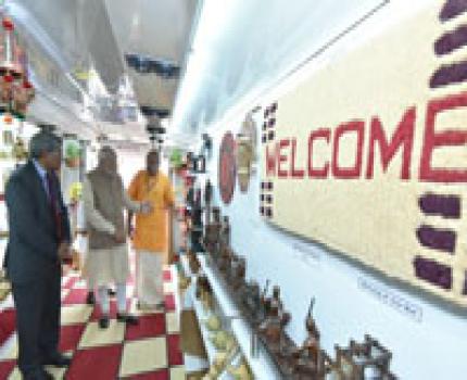 The Prime Minister, Shri Narendra Modi visiting the exhibition, before the National MSME Awards, at Punjab Agricultural University (PAU), in Ludhiana on October 18, 2016.